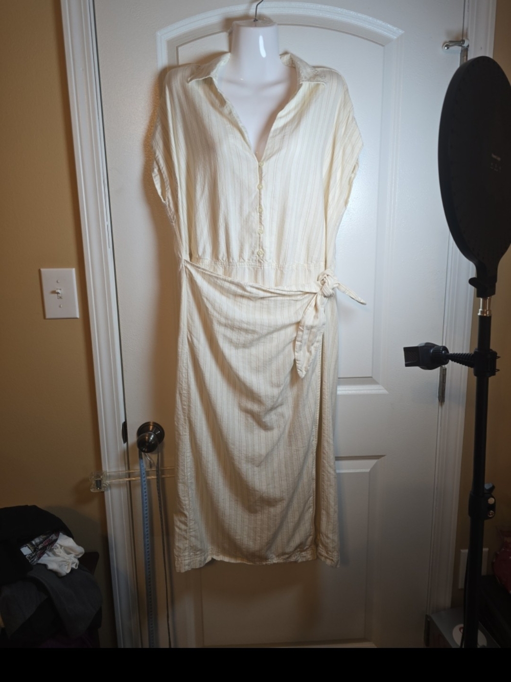 Universal Thread wrap-style tie midi dress